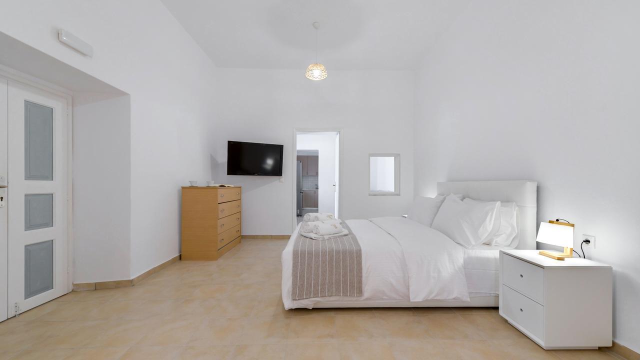 Iriana Suites 산토리니 외부 사진