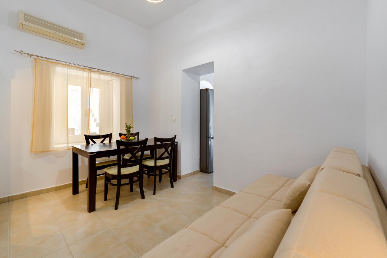 Iriana Suites 산토리니 외부 사진